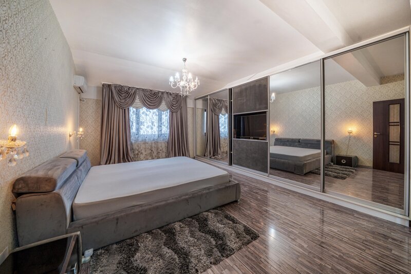 Prelungirea Ghencea  86 mp Decomandat 2 bai Mobilat Utilat Modern Cartierul Latin  0% comision