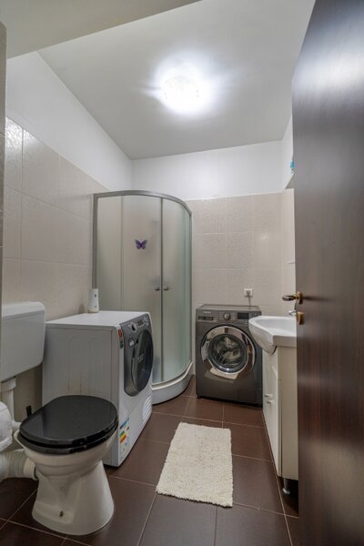 Prelungirea Ghencea, Cartierul Latin, 0% comision, 86 mp, decomandat, 2 bai, mobilat, utilat modern